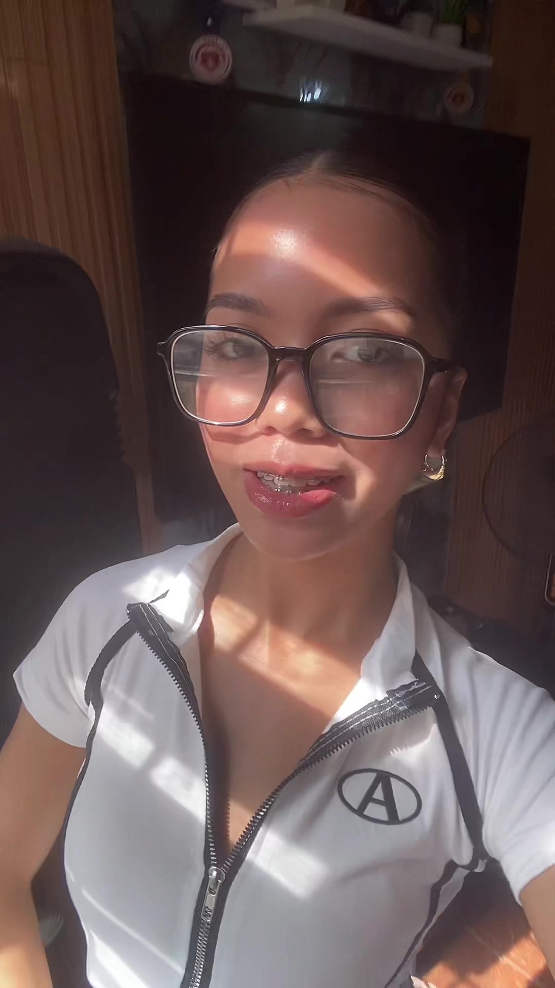 @gnelyelhsa_
