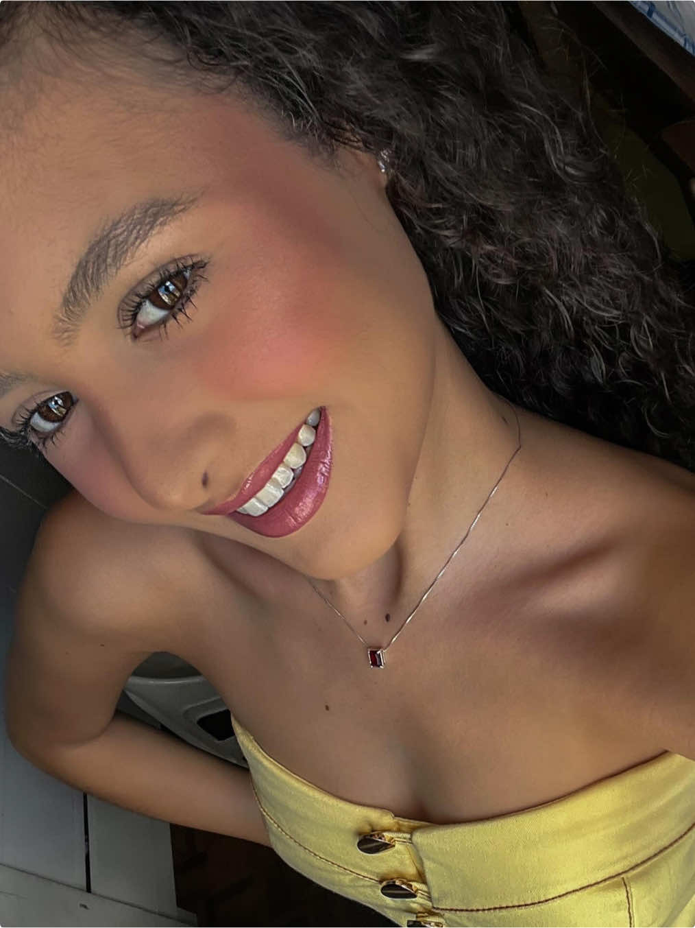 @Let&iacute;cia Bastos