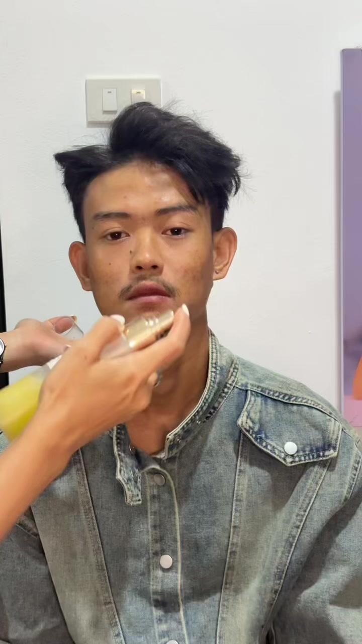 @Khit Hnin Phyu 💄Makeup Artist