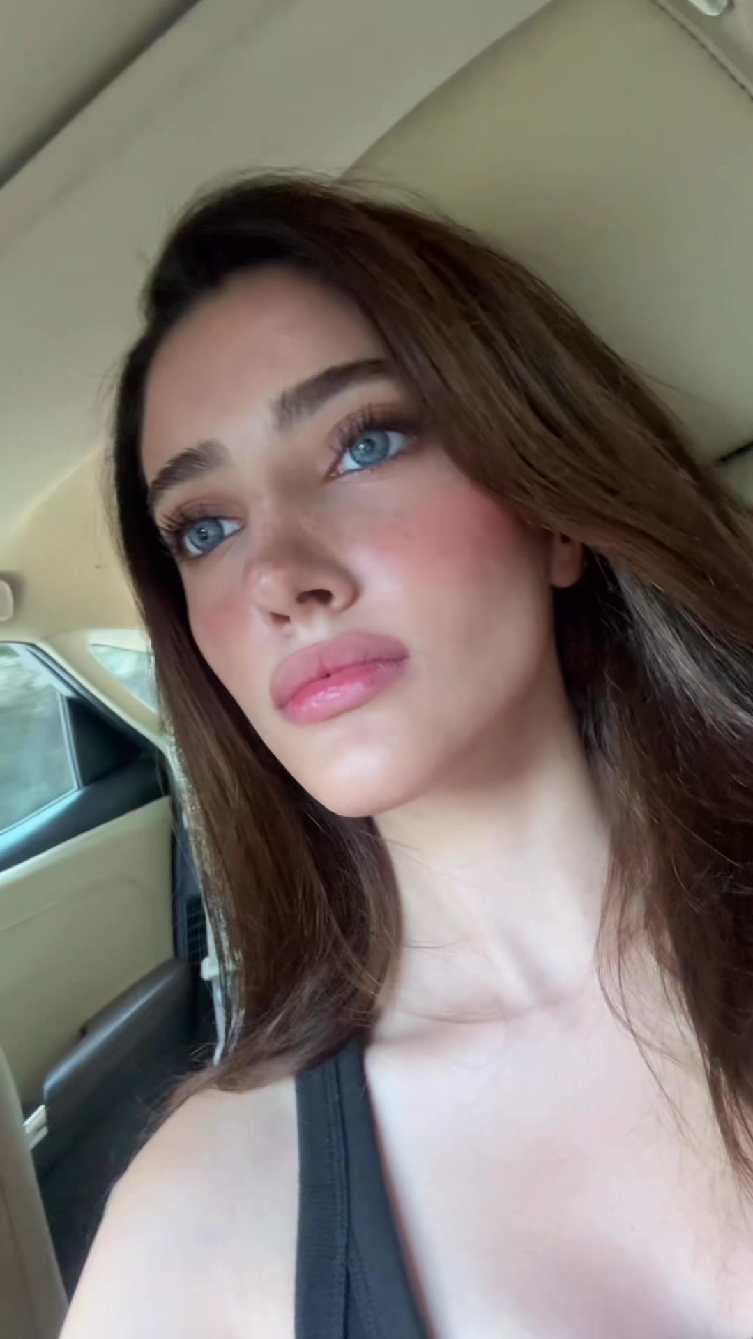 @vania