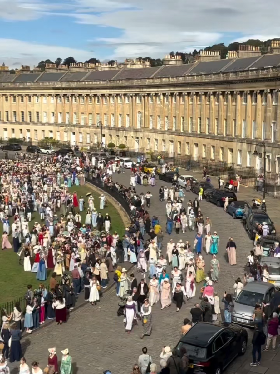 @No. 1 Royal Crescent Museum