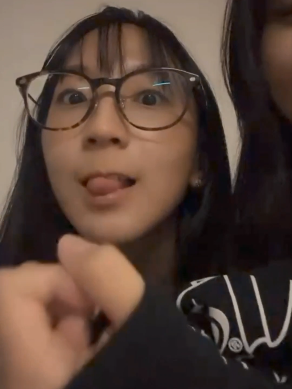 @T