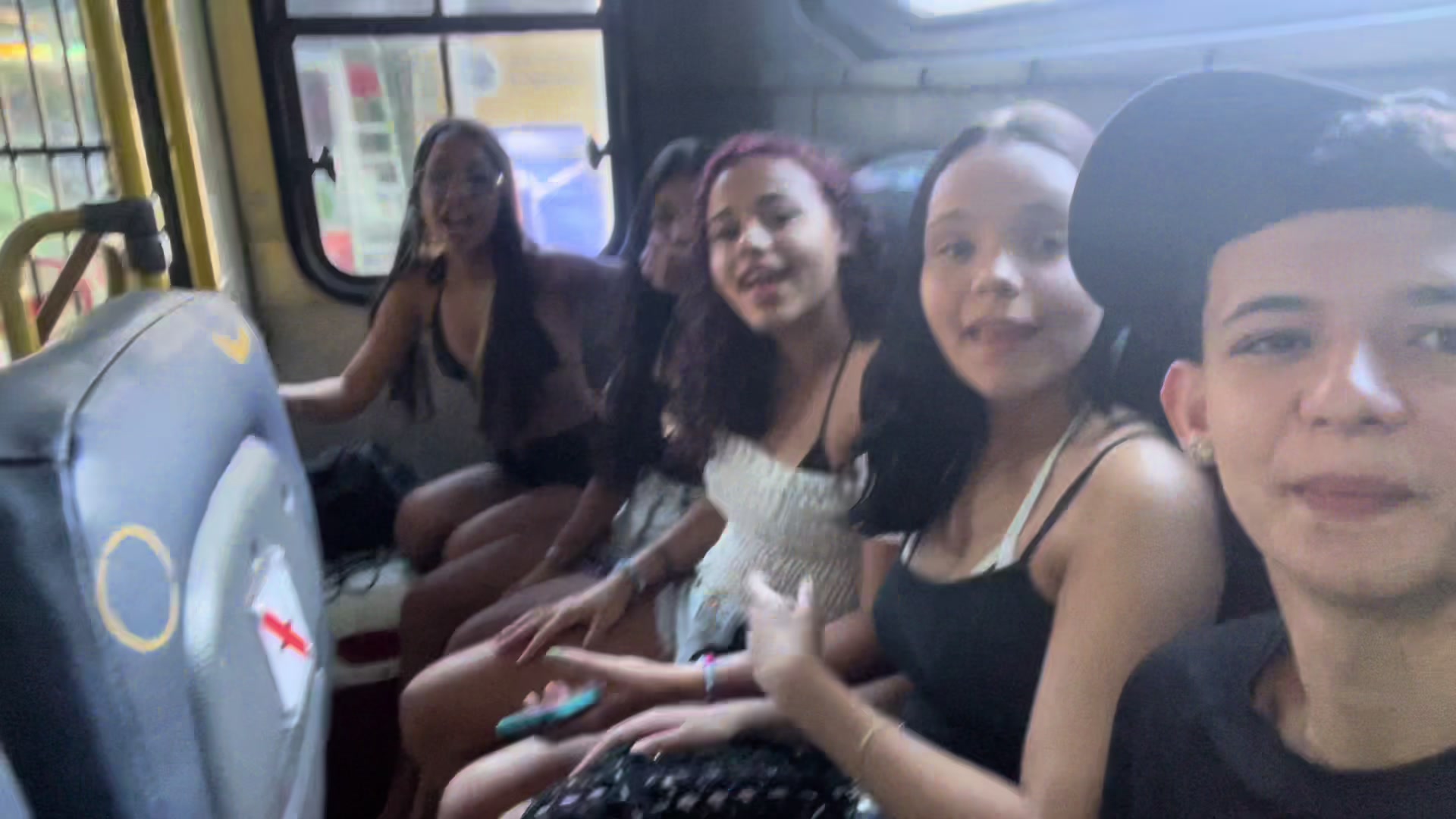 @🧜🏻♀️