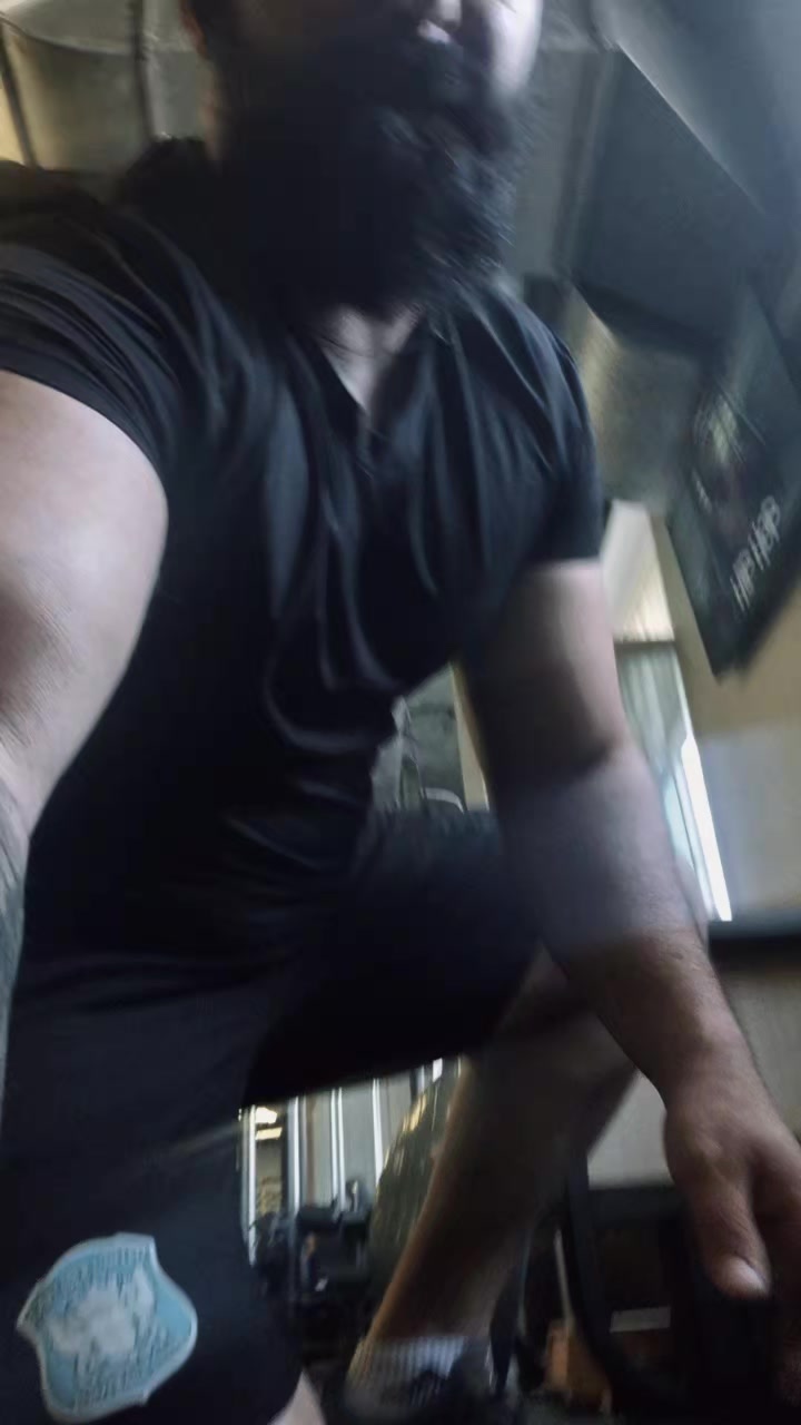 @Gio