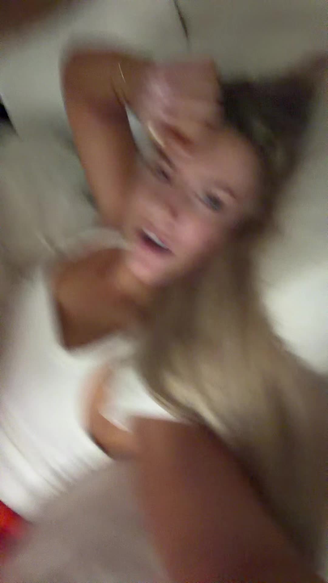 @notyouraverageblonde