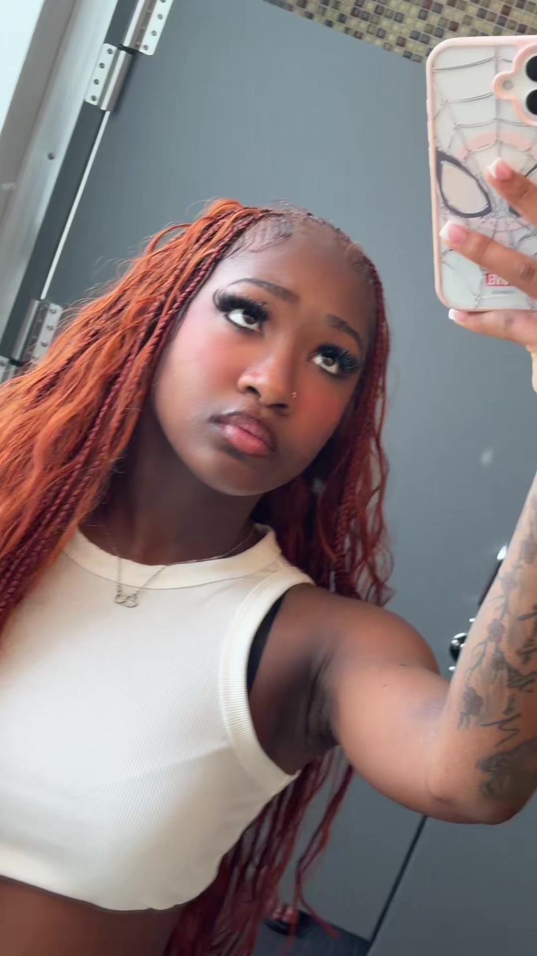 @Queenariiiberryyy🍓