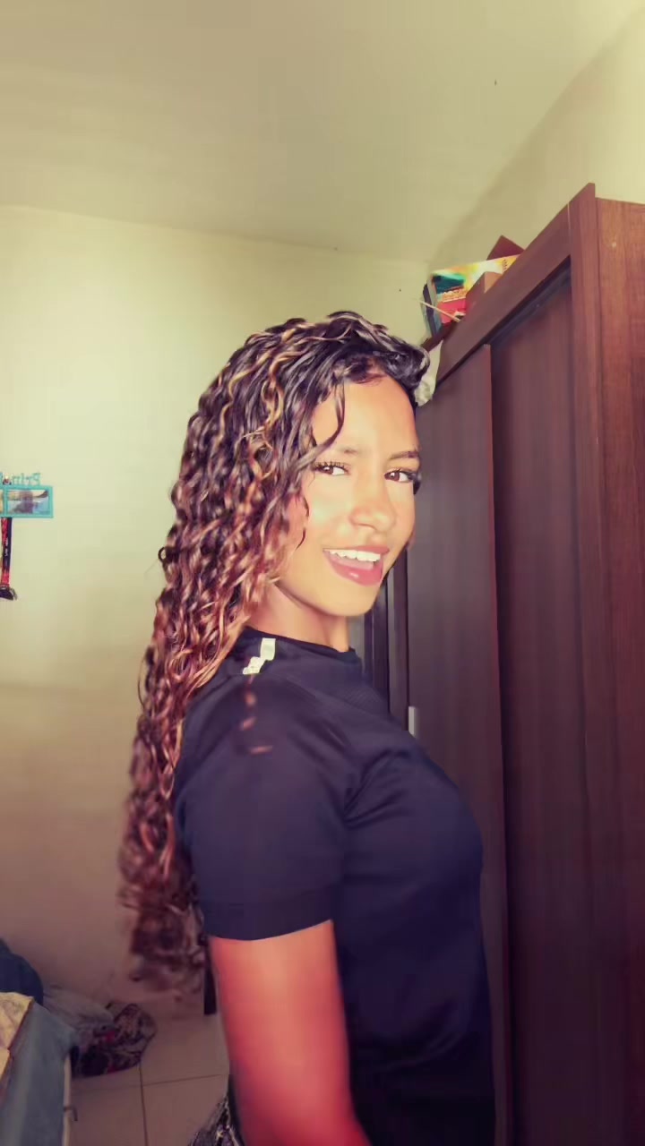 @Mel Araújo