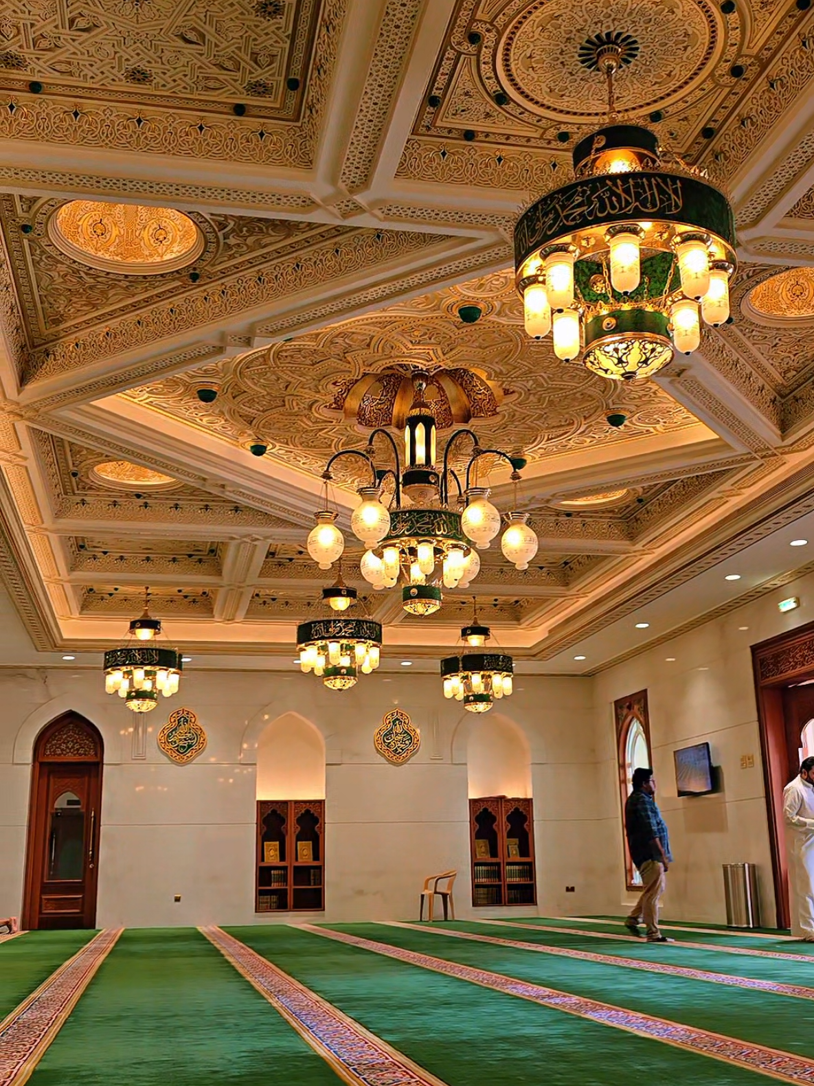 @dubai