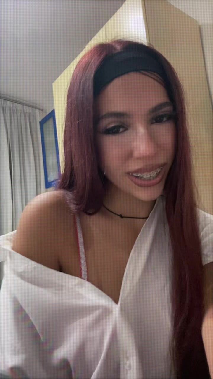 @a red🥰🍒🍒