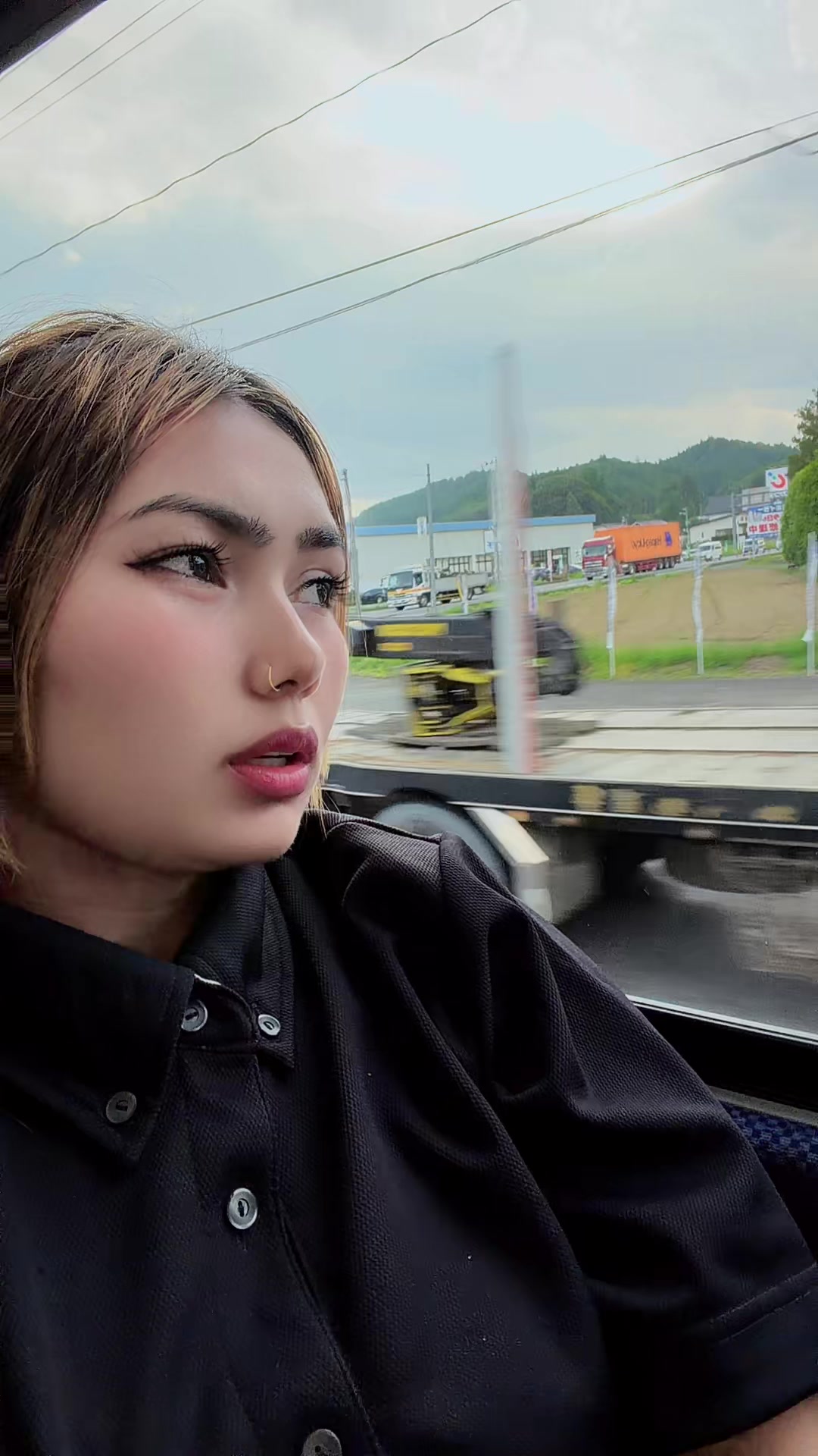 @🦋🧿🇯🇵里真 軽木🇳🇵🧿🦋