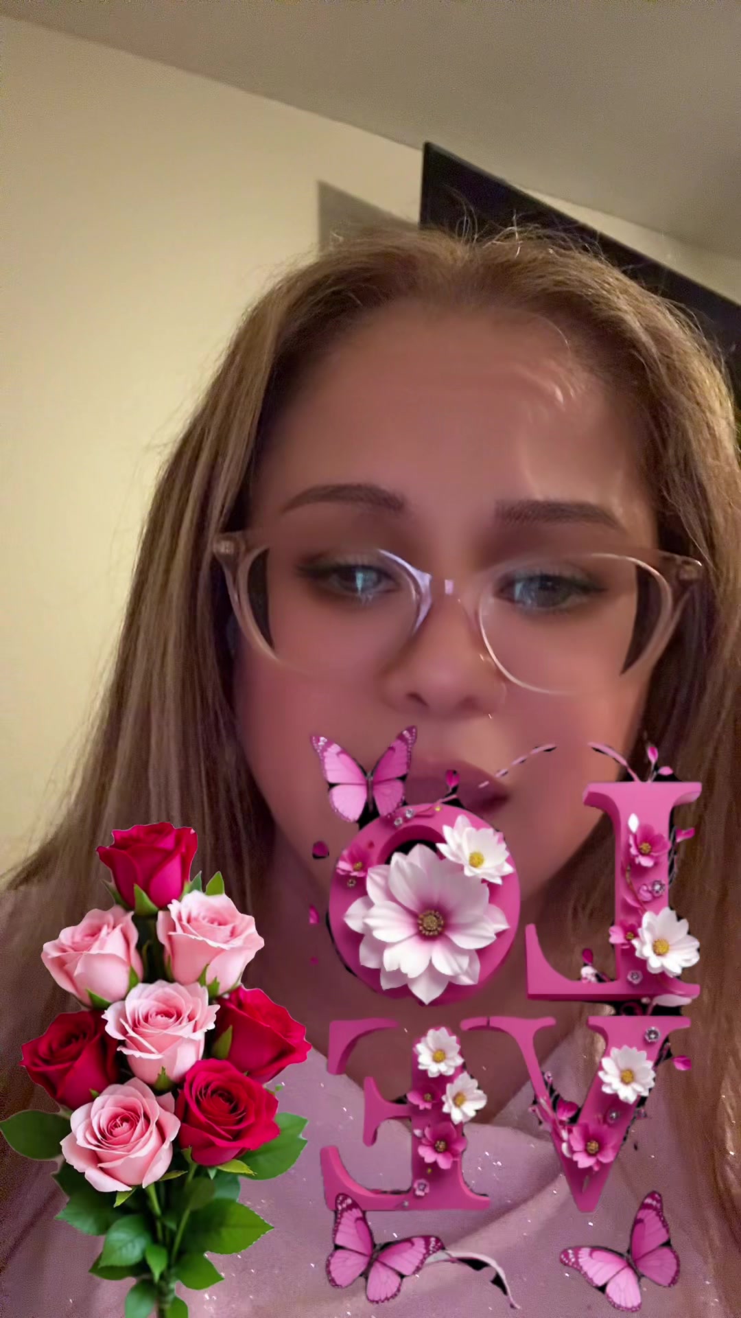 @AdelinaS_234