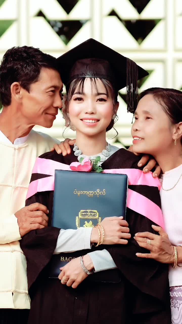 @👸War War Khaing👸🇲🇲🇲🇲🇲🇲