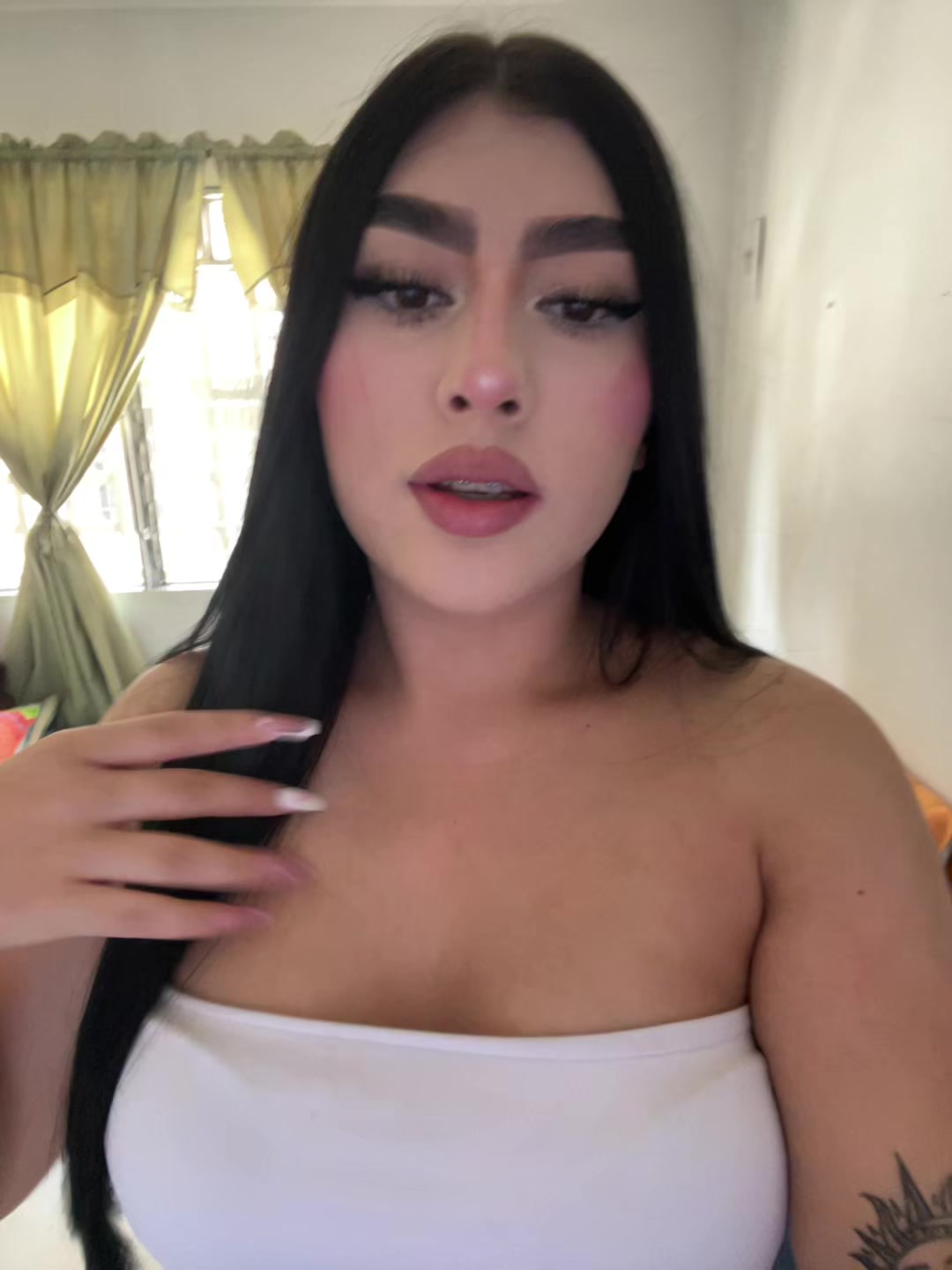 @Sus