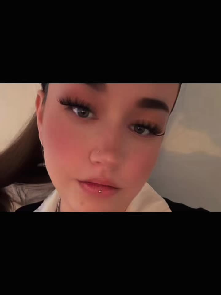 @Seline
