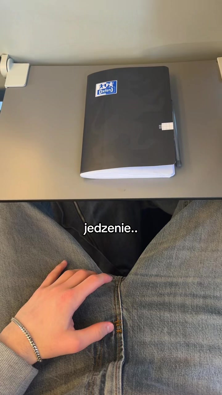 @miczel | ig: m1czel