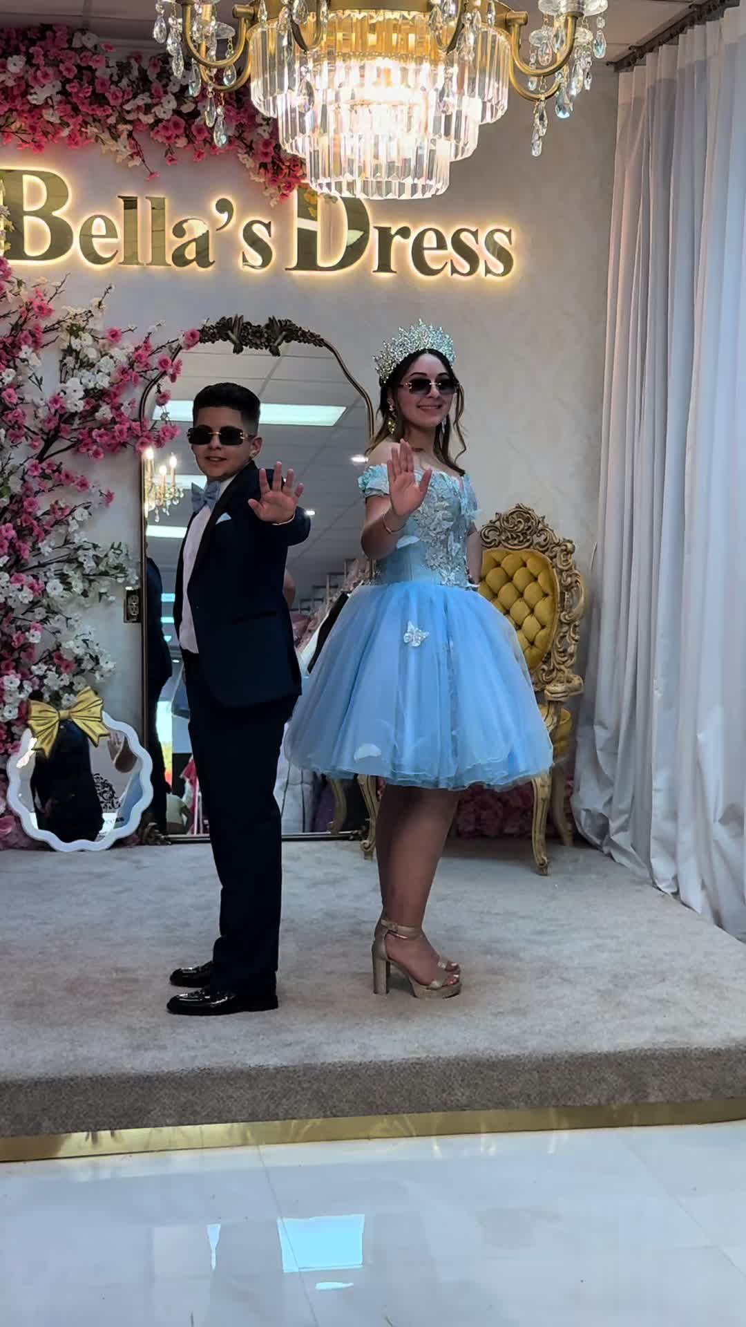 @Bella&rsquo;s Dress Boutique