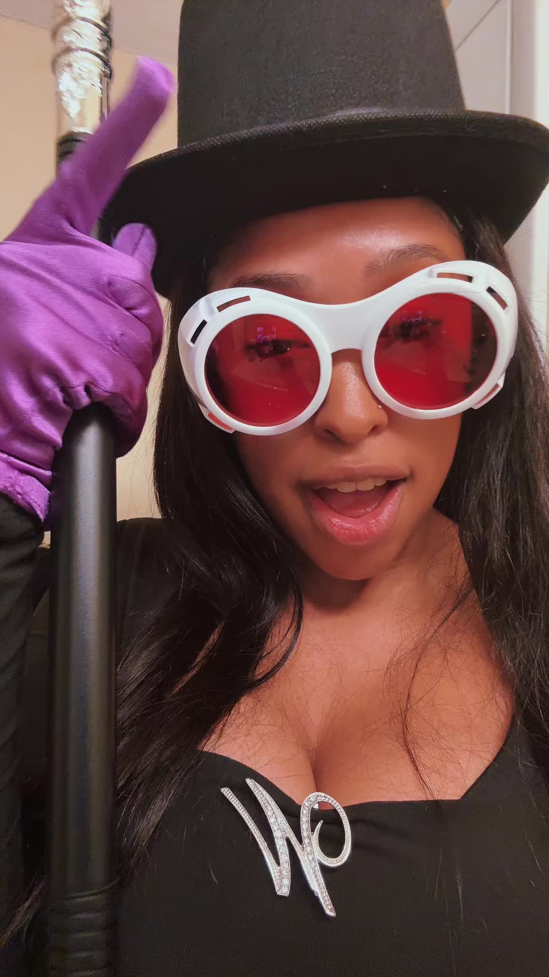 @kaylababi_
