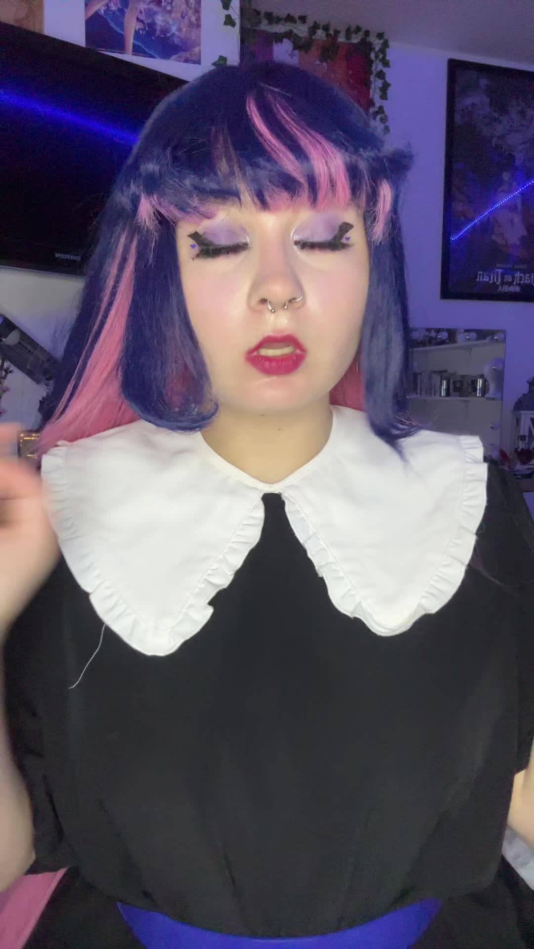 @Carmen<𝟥