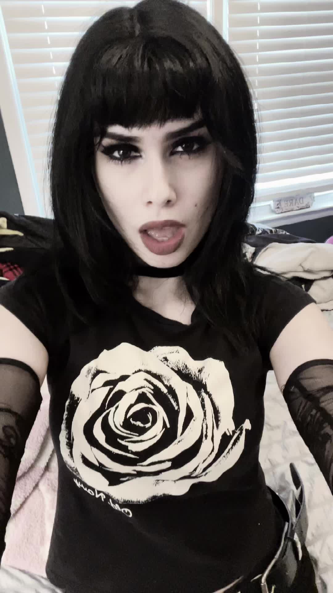 @Maria🦇