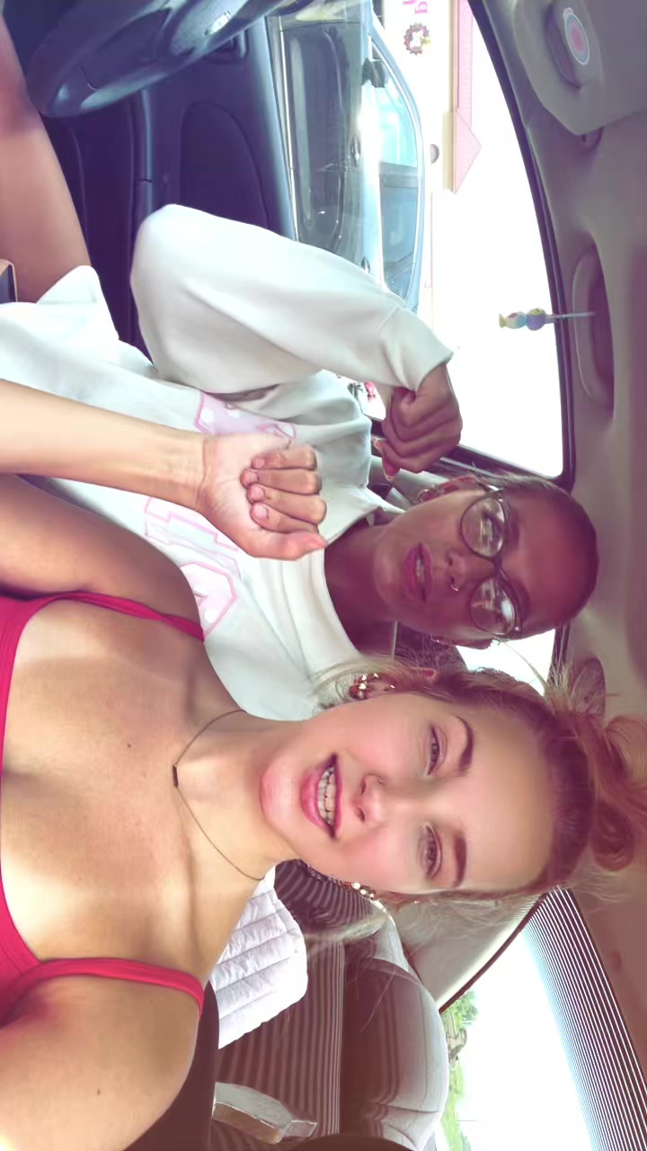 @_emileemorris