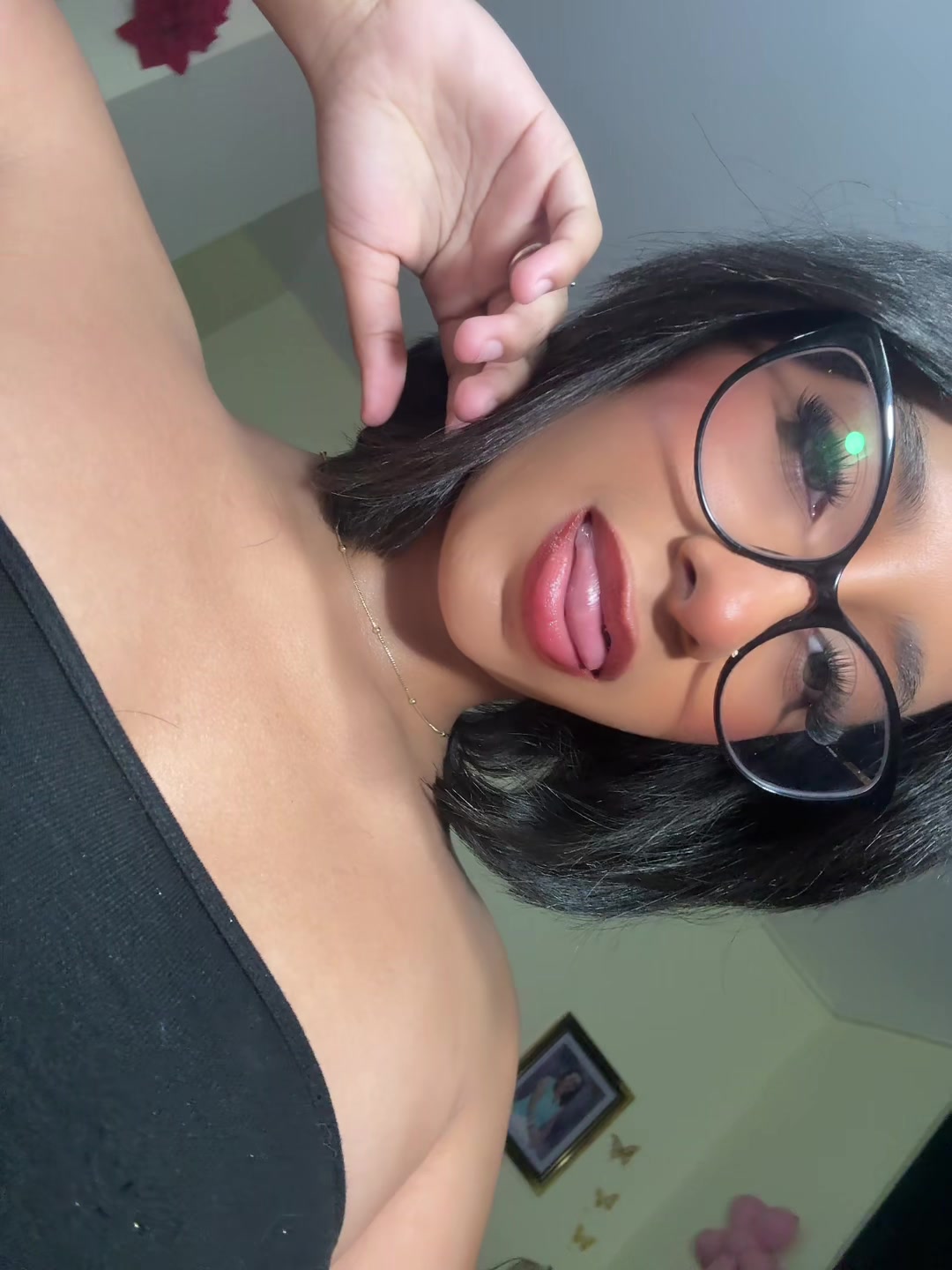 @👱🏽&zwj;♀️