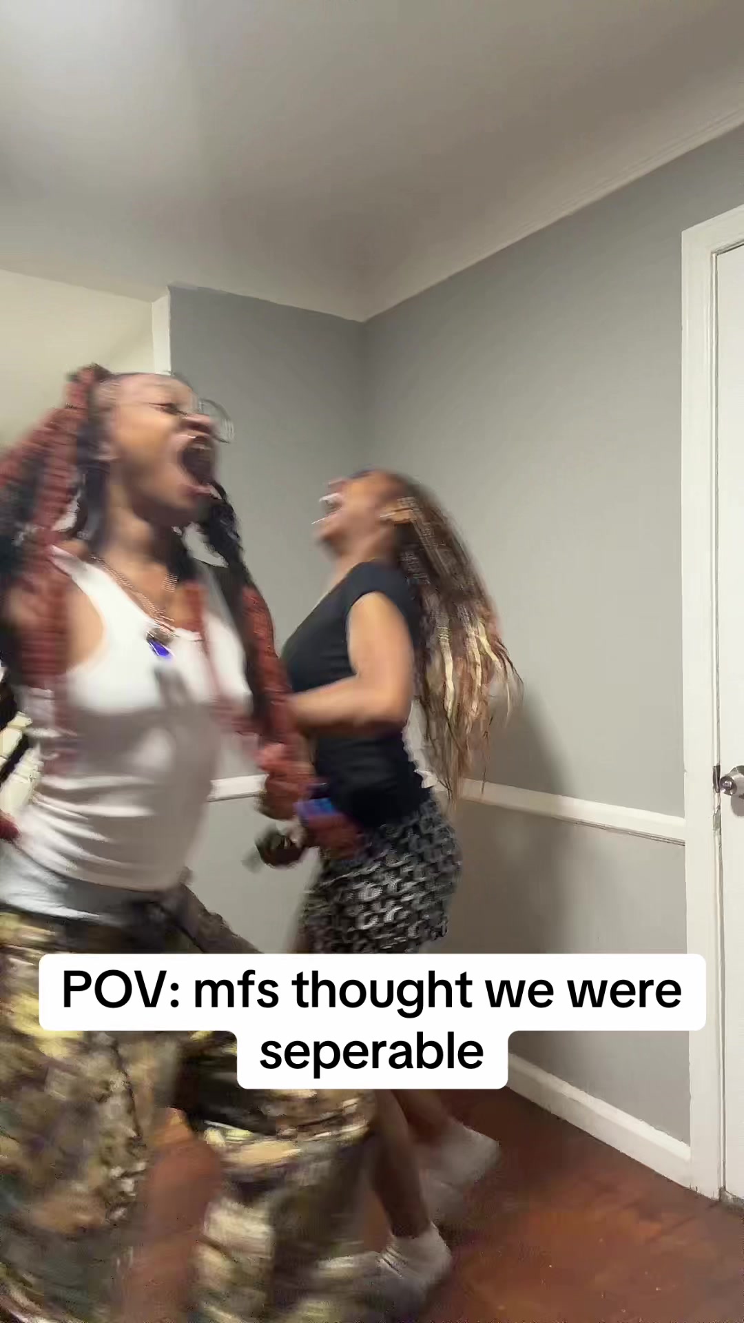 @cracratv_
