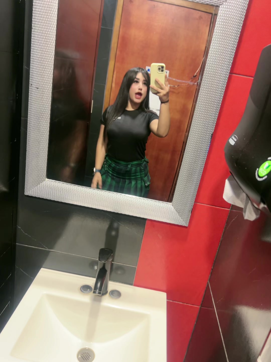 @Vicent Adriana