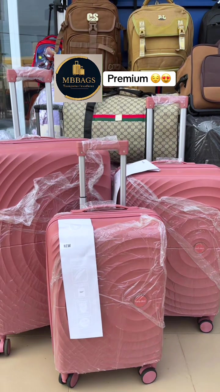 @Vendeur de valises &agrave; lom&eacute;