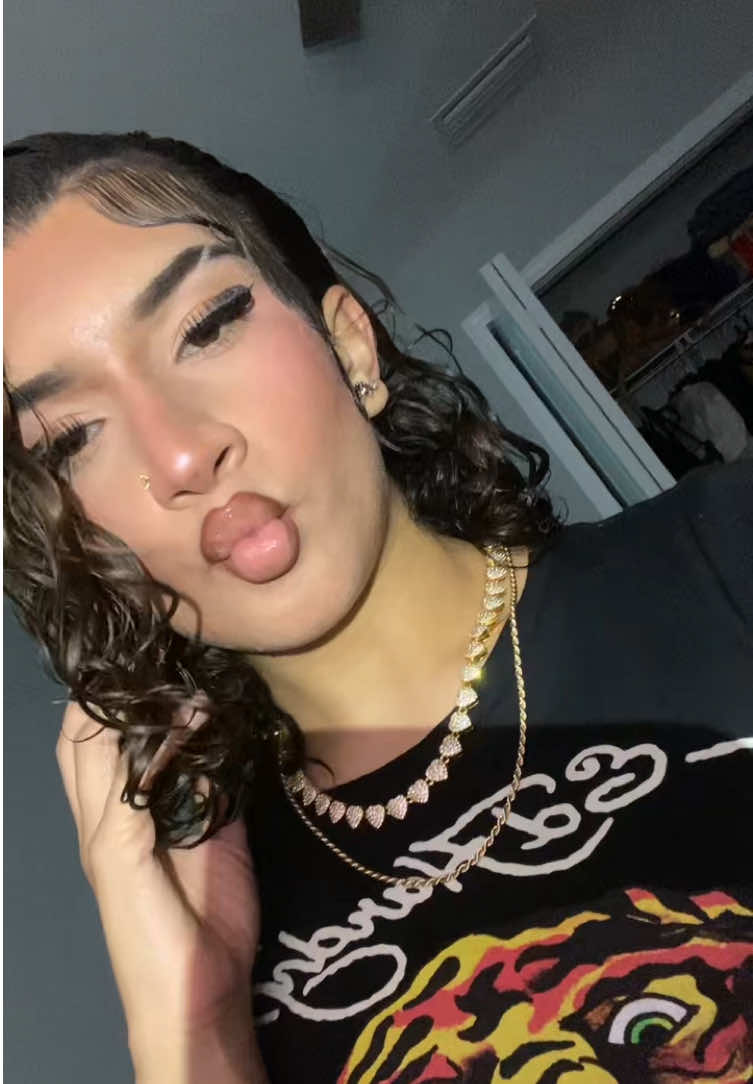 @dabaddestdoll