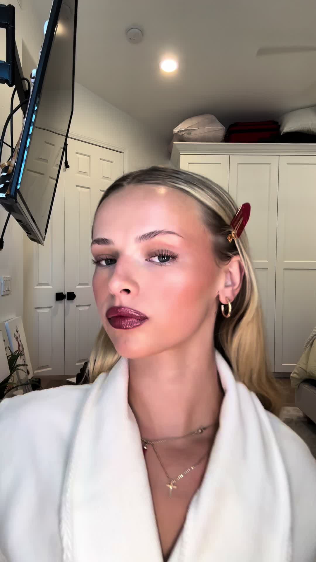 @KATE KRISTIAN