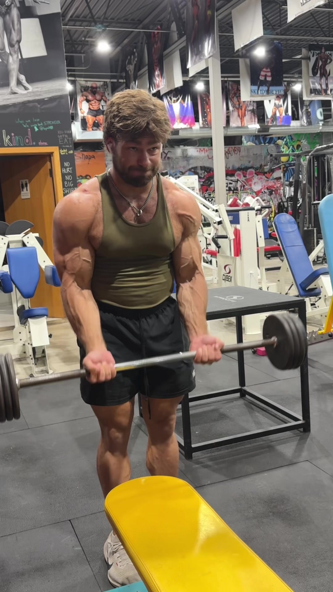 @Alex 🦍