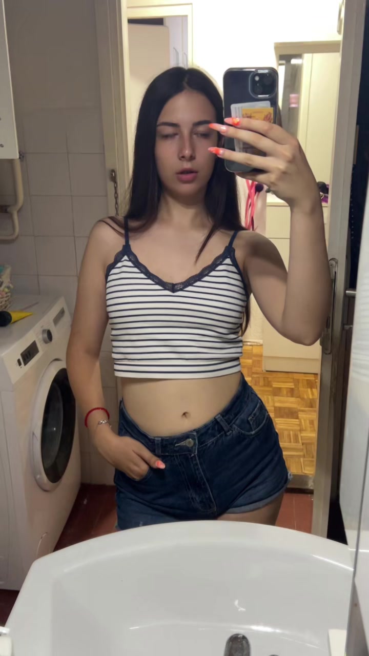 @teodoraa