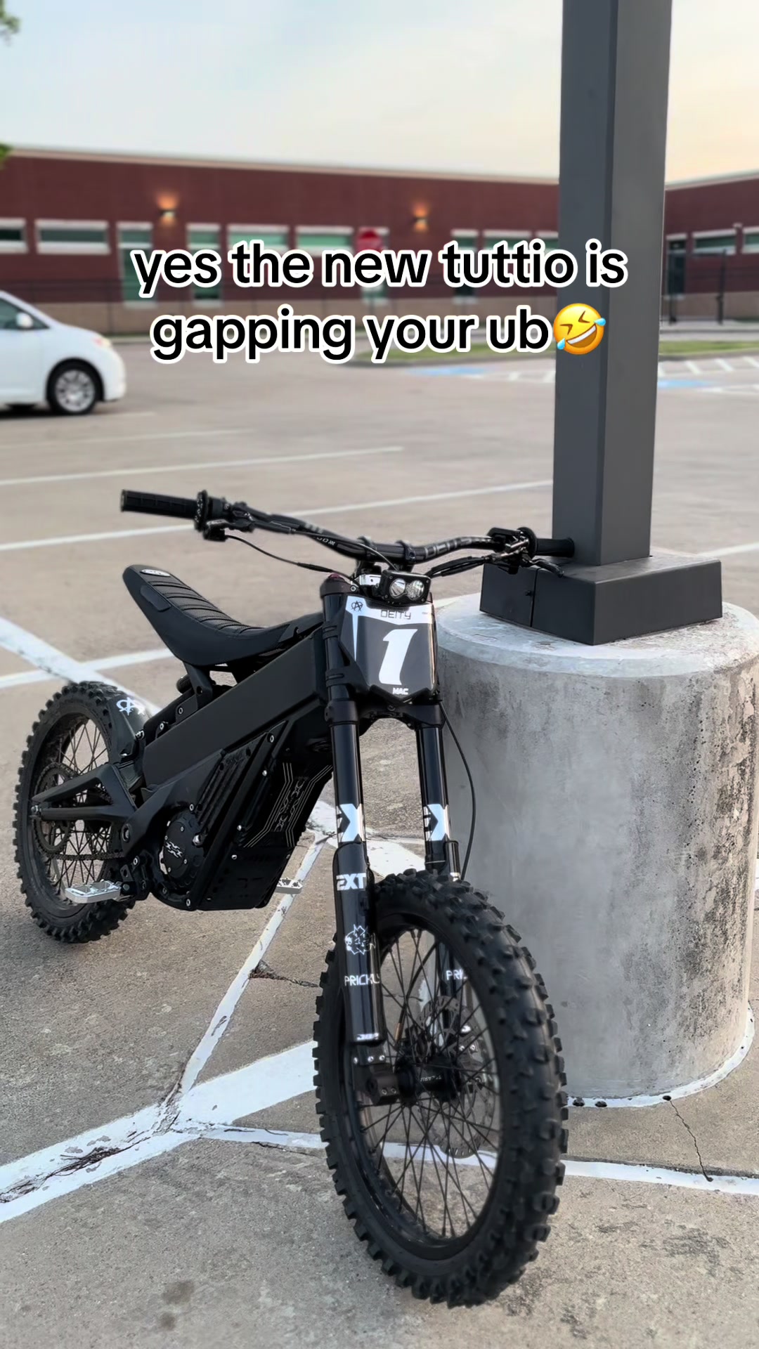 @levi