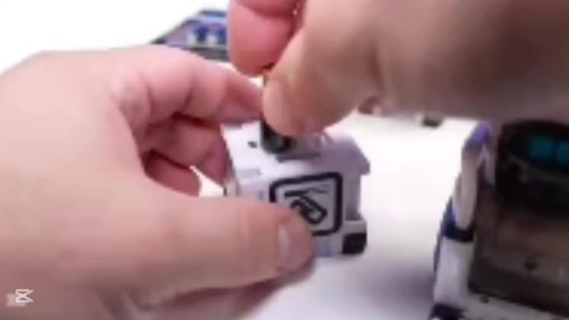 @Qwer&bull; друзья