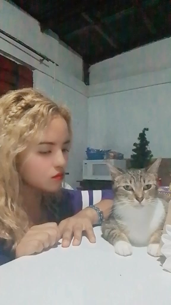 @Britney Paulina Mart