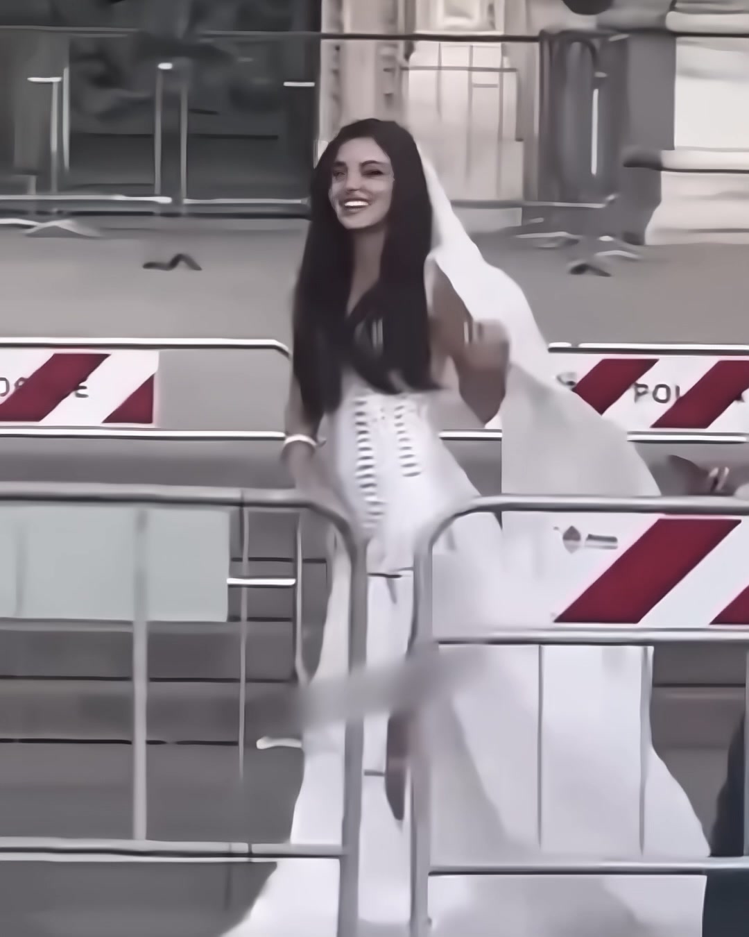 @Ł