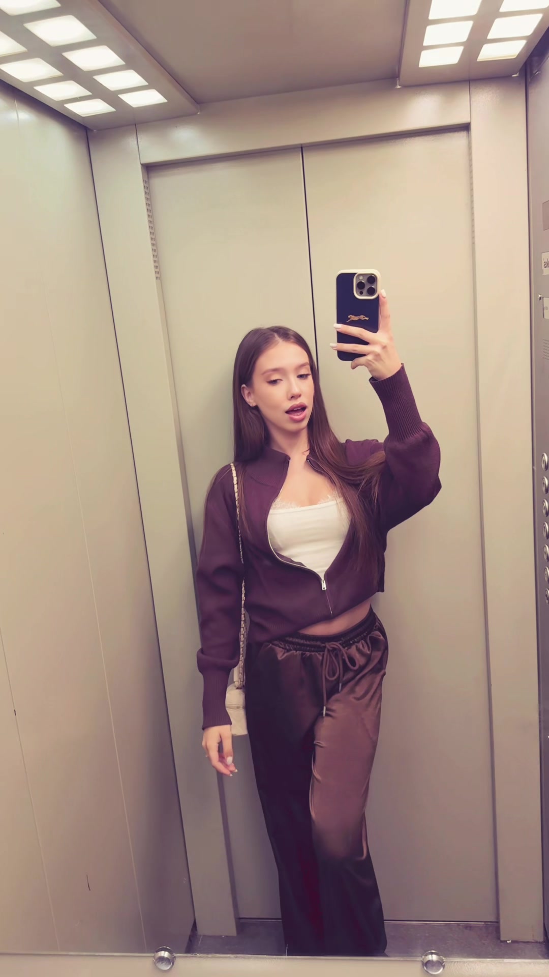 @sonya.van5