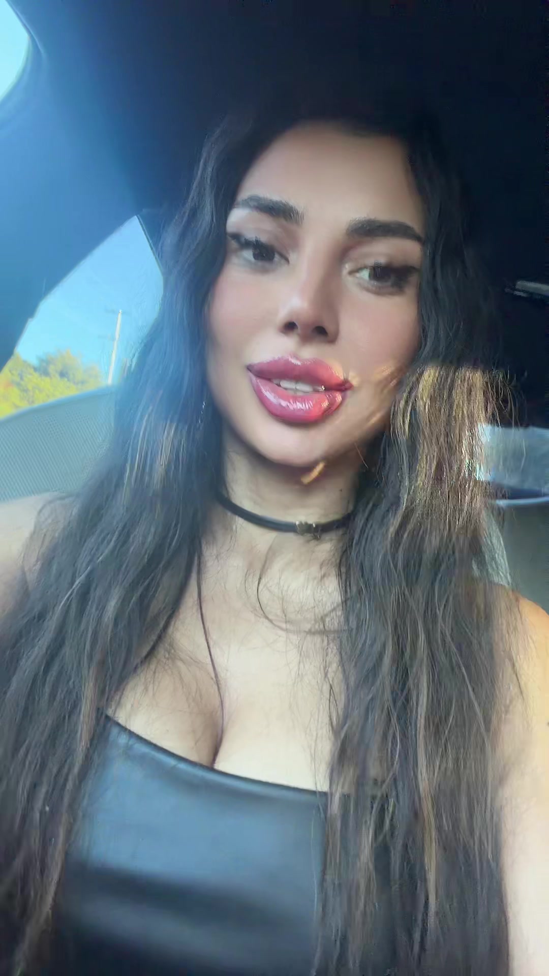 @dont888trust