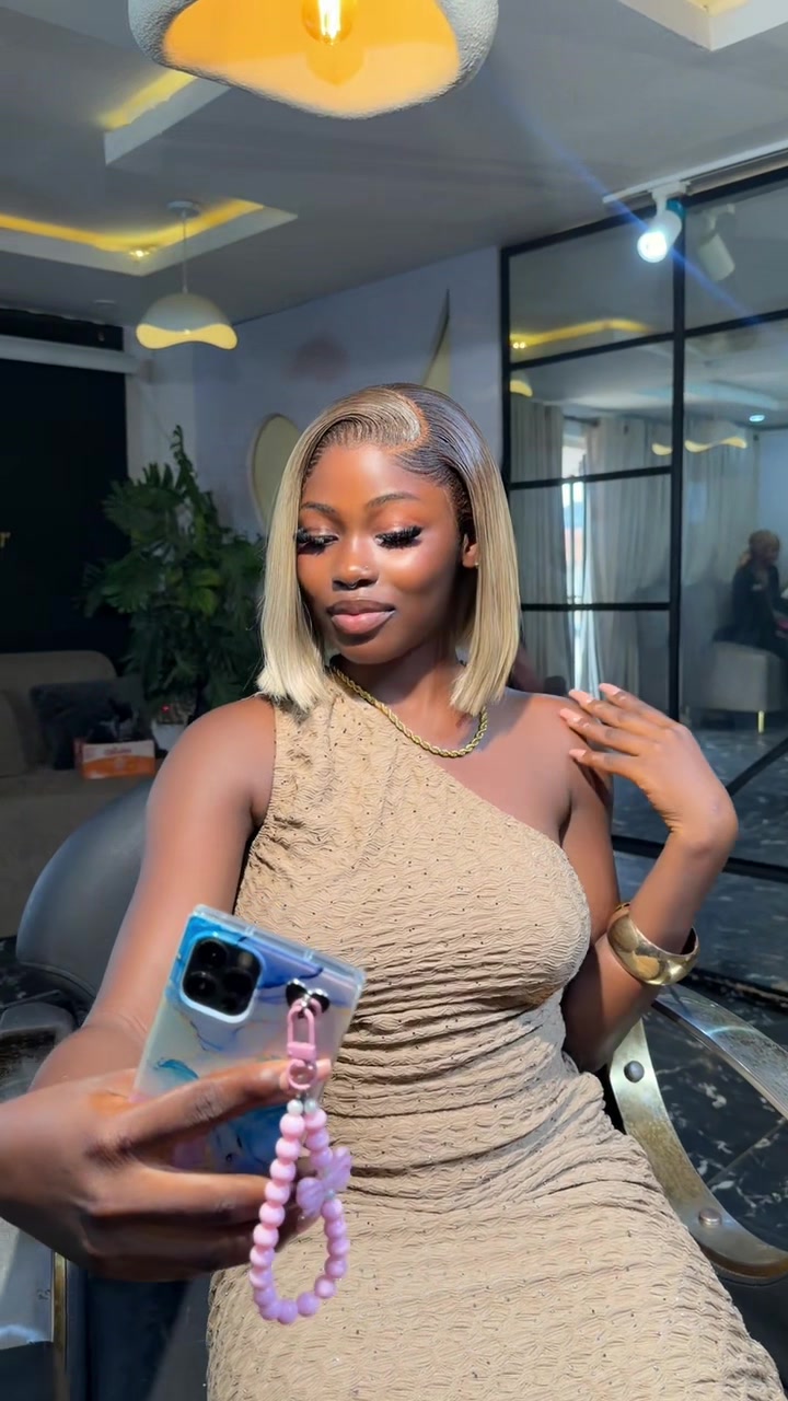 @Ebony hair world