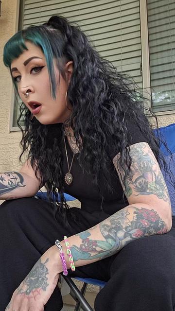 @niki_noxious
