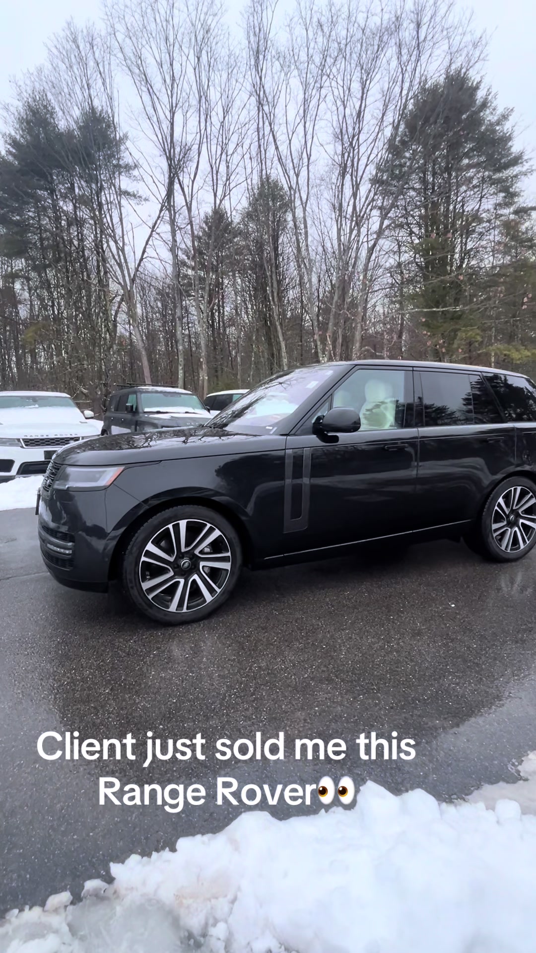 @SarahSellsLuxury
