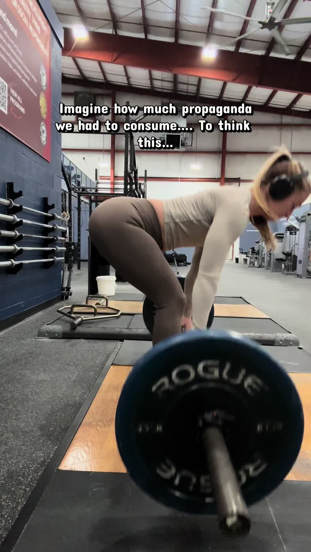 @chelsquats