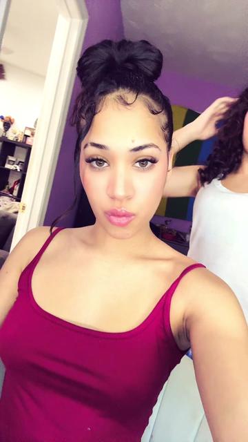 @zyhanniii