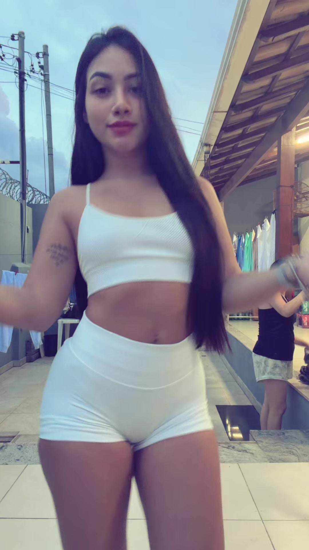 @leticiarianna_