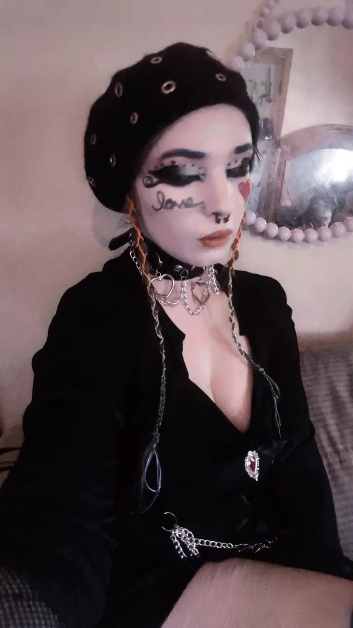 @Love2h8u