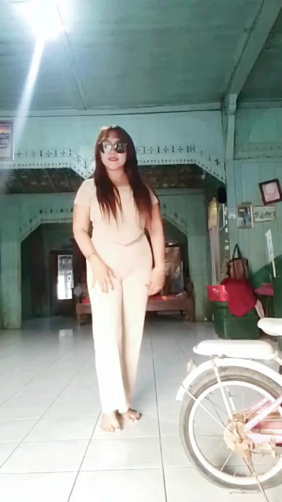 @lia_angela