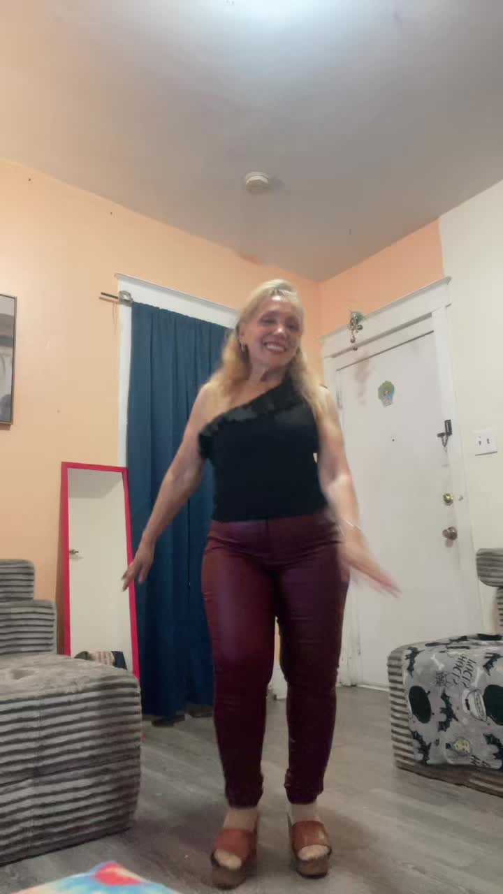 @Linda Castro
