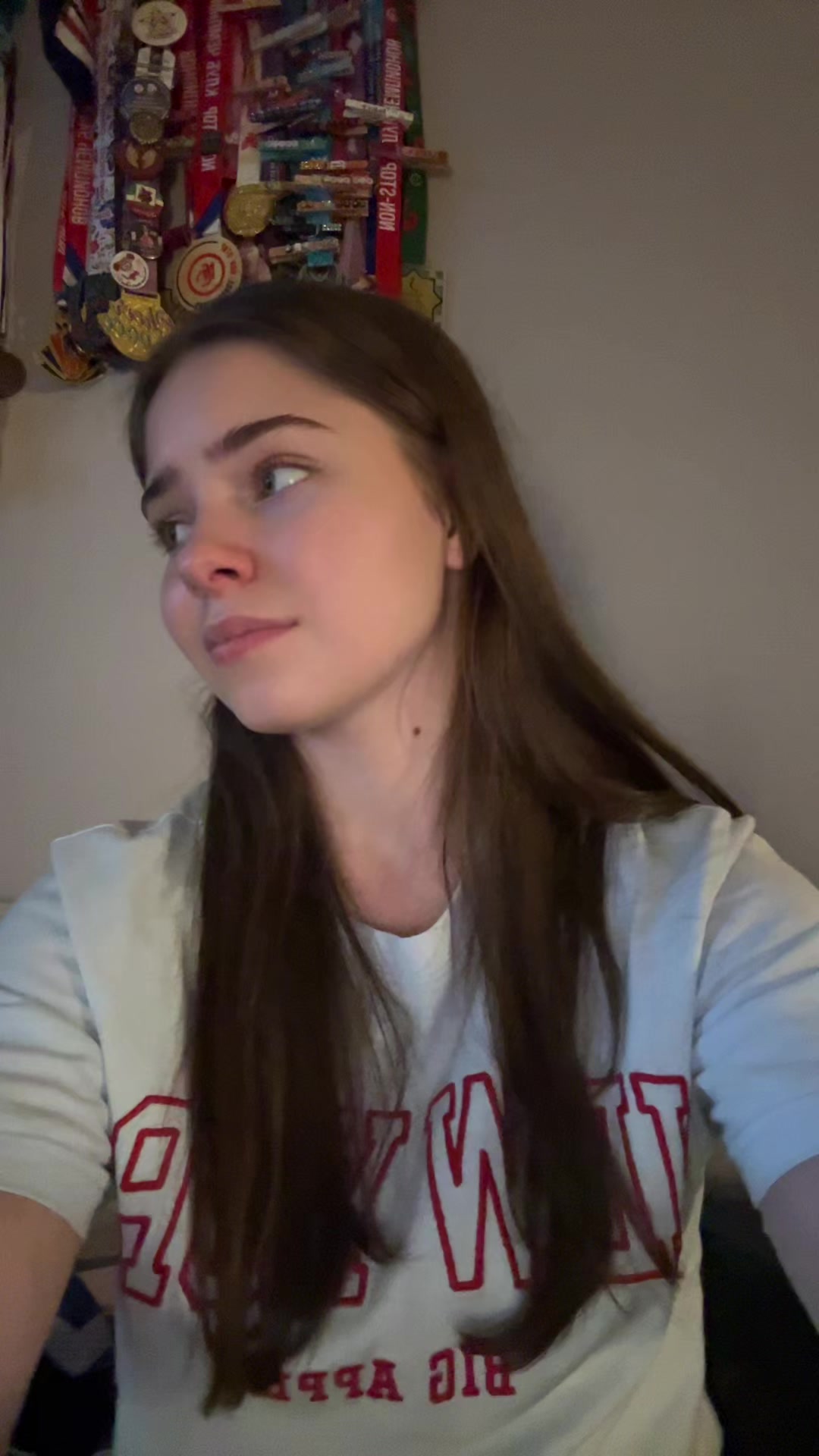 @Elisv_
