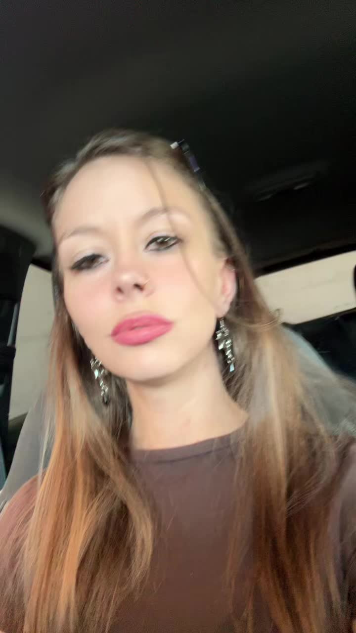 @Elisiana