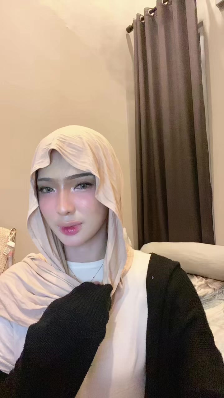 @نبيلة